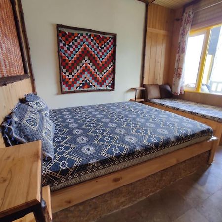 Khana Badosh Resort Kalam Ngoại thất bức ảnh