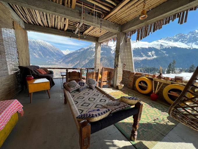 Khana Badosh Resort Kalam Ngoại thất bức ảnh